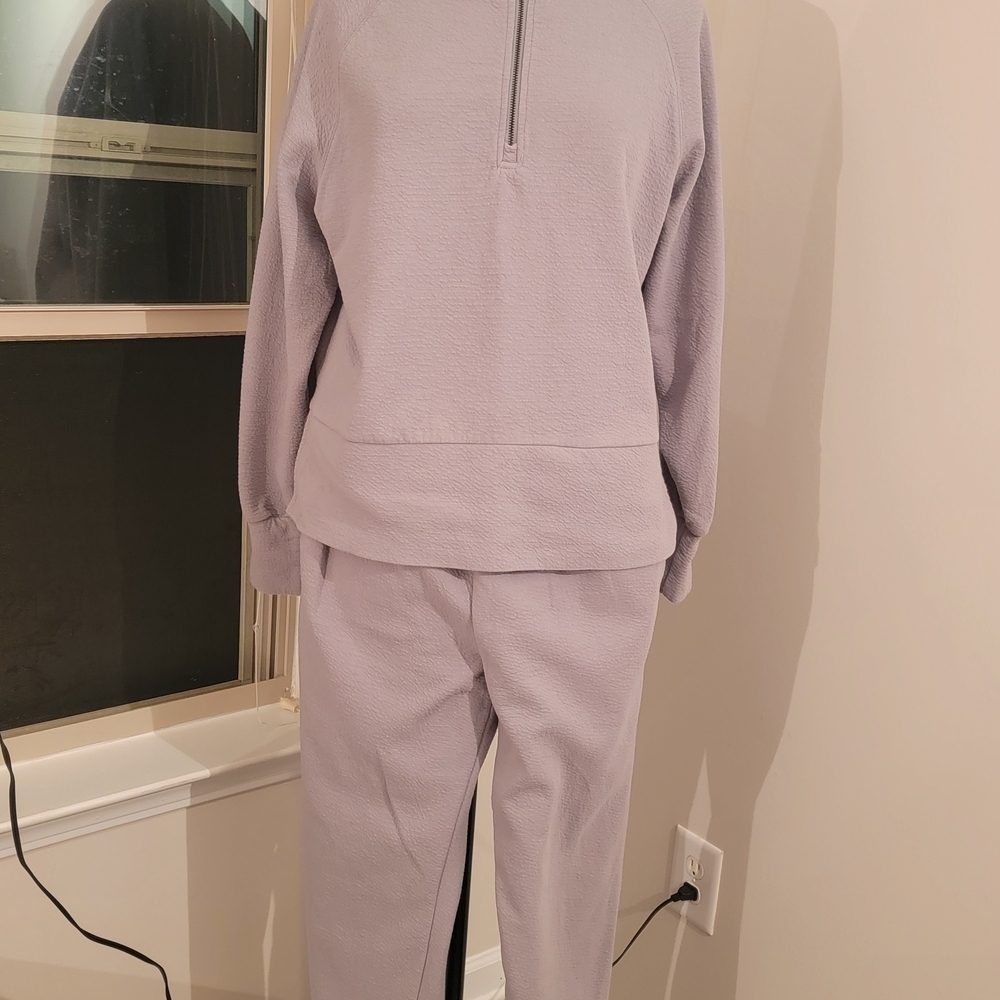Balance Collection Lilac Lounge Set